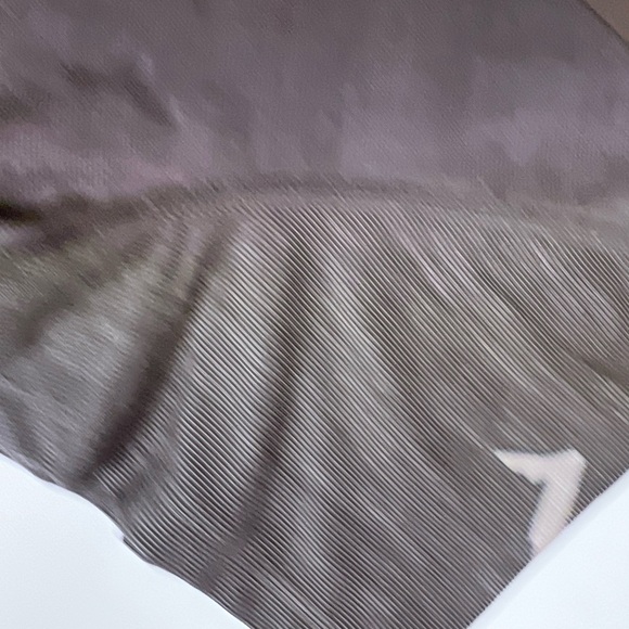 Voormi WOMEN'S SHORT SLEEVE TECH TEE - Picture 5 of 7